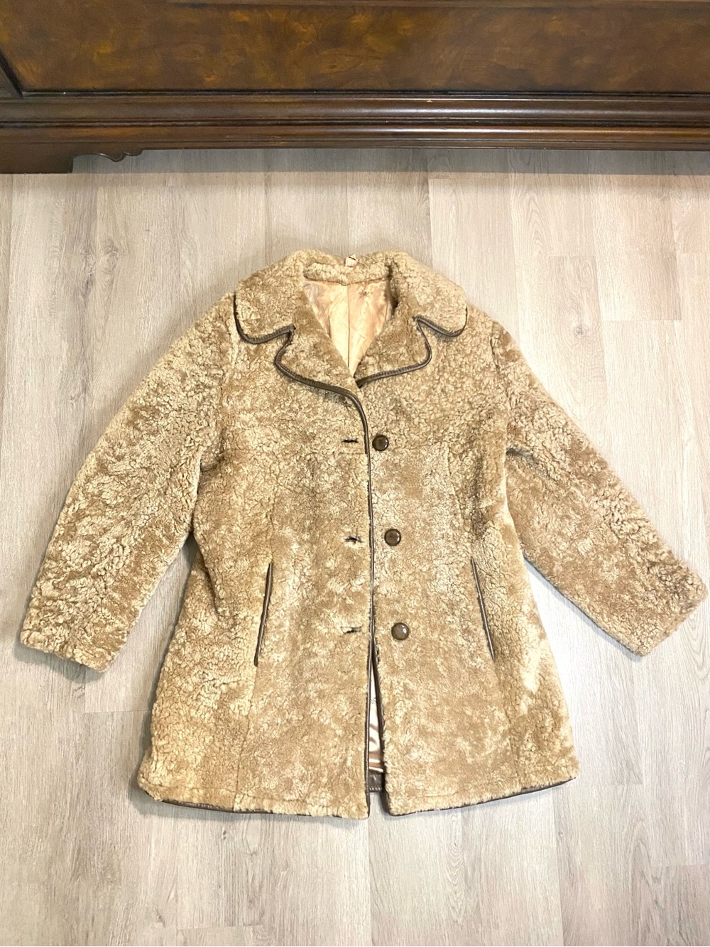Women’s Coat Vintage British Isles Collection Made In United Kingdom, Sheepskin